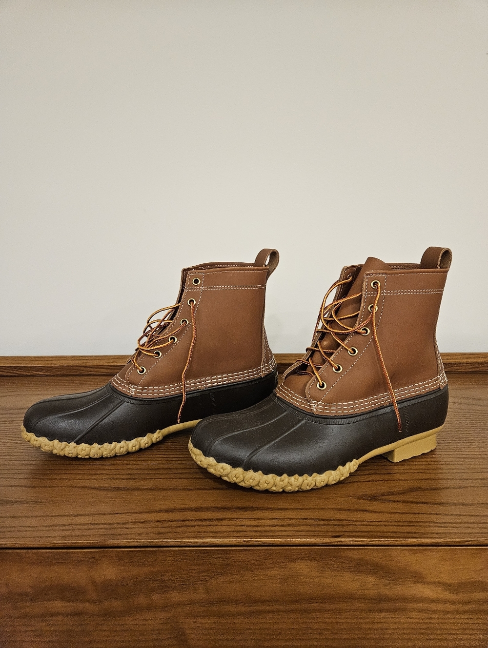 NWT Size 9 L.L. Bean Men's Bean Boots, 8"